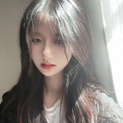 女机械人